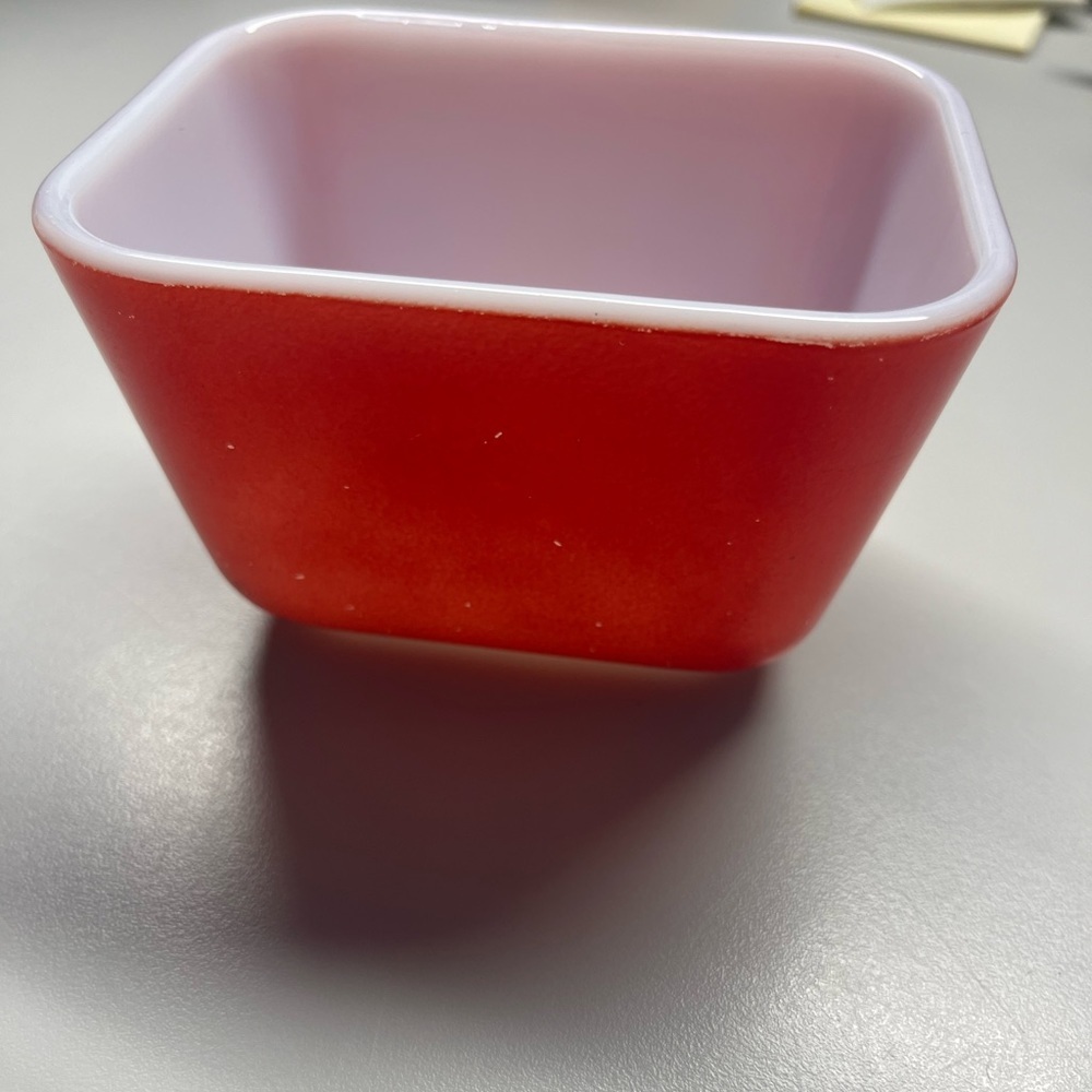 Pyrex red fridgie 501